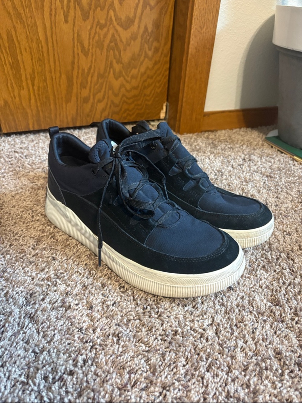 Sorel Black Low-Top Lace-Up Sneakers